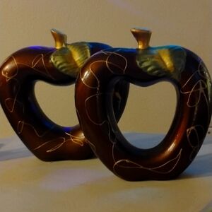 Apple kitchen ornaments